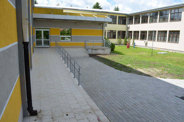 Учитељица снимала аутистичну девојчицу док је плакала, хтела да докаже да није за школу